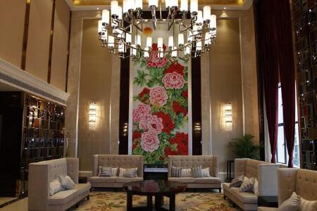 富林朗悦酒店座落于佛山市禅桂商业圈 罗村 街道桂丹路 【佛山富林朗悦酒店】地址:南海区 罗村 南湖二路2号 - 罗村富林朗悦酒店